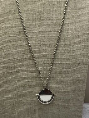 BRAND NEW | Adjustable Silver Tone Circle Necklace | With Bar Movement